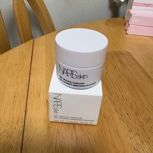 Nars Skin Light Reflecting Moisturizer ~ 0.49oz / 14ml MINI ~ BNIB, SEALED ~ NEW